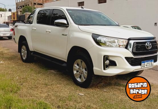Camionetas - Toyota Hilux 2.8TDI SRV 4x4 2019 Diesel 83000Km - En Venta