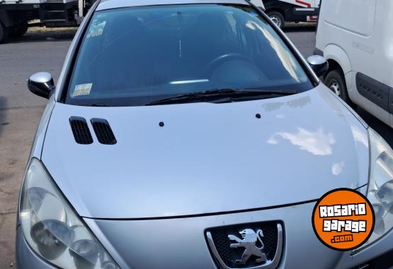 Autos - Peugeot 207 Xs sedan 5p 2010 Nafta 176000Km - En Venta