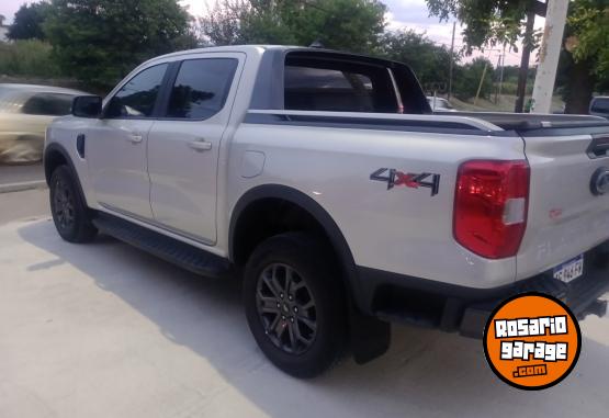 Camionetas - Ford RANGER BLAK 2024 Diesel 34000Km - En Venta