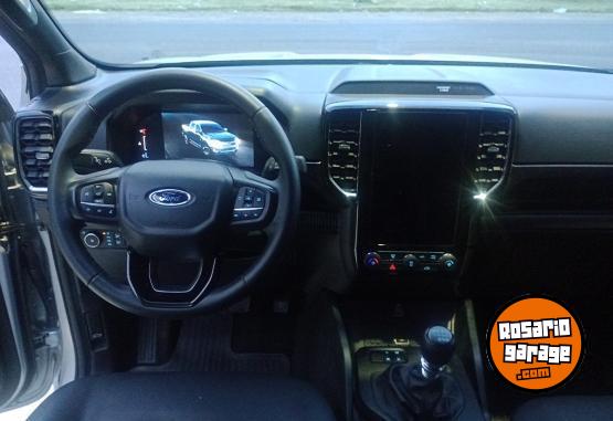 Camionetas - Ford RANGER BLAK 2024 Diesel 34000Km - En Venta