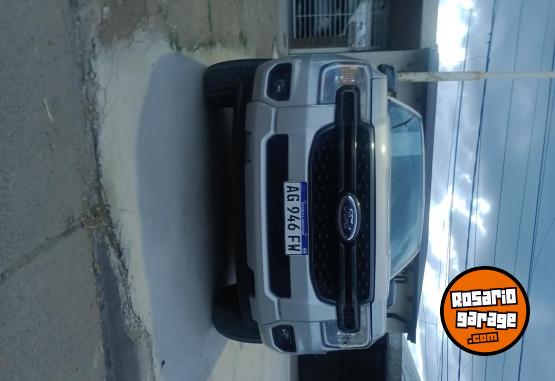 Camionetas - Ford RANGER BLAK 2024 Diesel 34000Km - En Venta