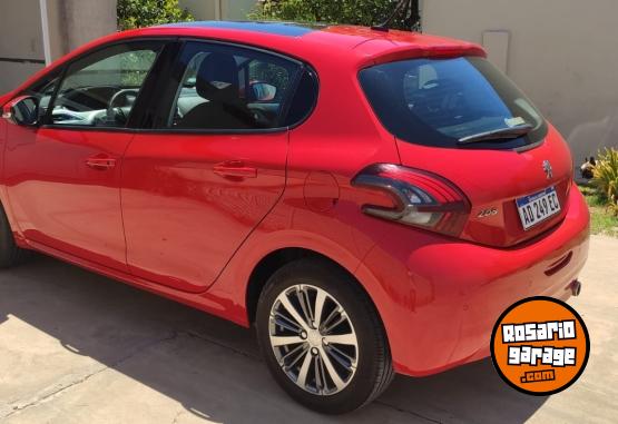 Autos - Peugeot 208 Feline 2018 Nafta 64000Km - En Venta