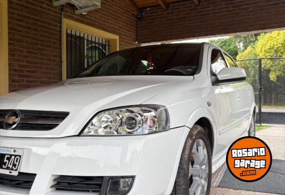 Autos - Chevrolet Astra GLS 2011 Nafta 195000Km - En Venta