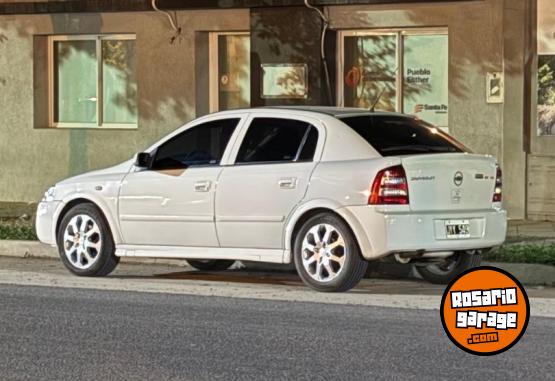 Autos - Chevrolet Astra GLS 2011 Nafta 195000Km - En Venta