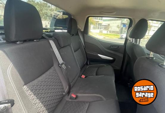 Camionetas - Nissan Frontier x gear 2023 Diesel 70000Km - En Venta