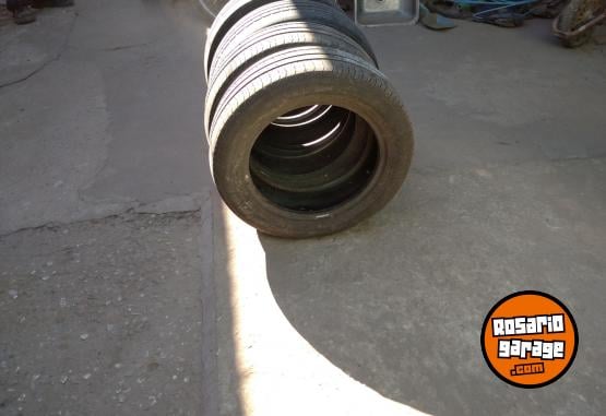 Accesorios para Autos - Vendo 4 cubiertas 185/65 R15 !!! - En Venta