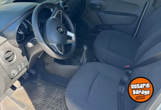 Utilitarios - Renault kangoo furgon 2025 Nafta 8200Km - En Venta