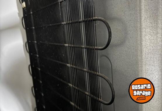 Hogar - VENDO HELADER CON FREEZER NO FROST, EXCELENTE FUNCIONAMIENTO!! - En Venta