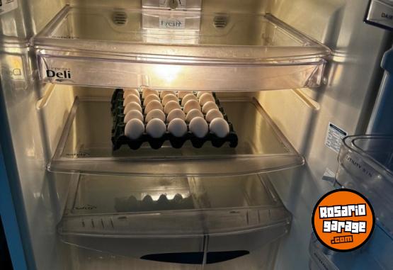 Hogar - VENDO HELADER CON FREEZER NO FROST, EXCELENTE FUNCIONAMIENTO!! - En Venta