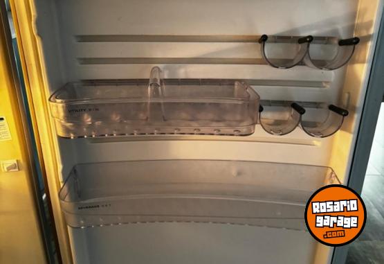 Hogar - VENDO HELADER CON FREEZER NO FROST, EXCELENTE FUNCIONAMIENTO!! - En Venta