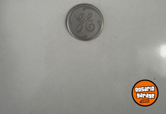 Hogar - VENDO HELADER CON FREEZER NO FROST, EXCELENTE FUNCIONAMIENTO!! - En Venta