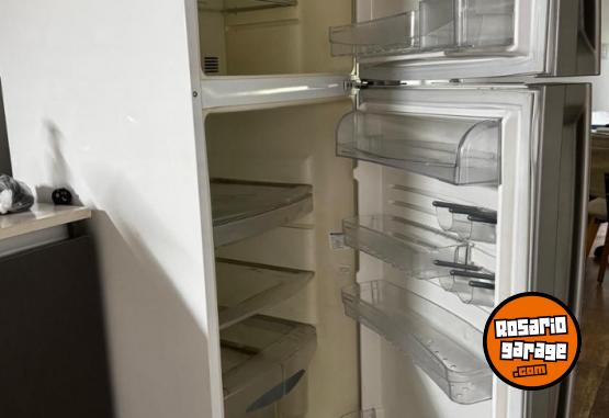 Hogar - VENDO HELADER CON FREEZER NO FROST, EXCELENTE FUNCIONAMIENTO!! - En Venta