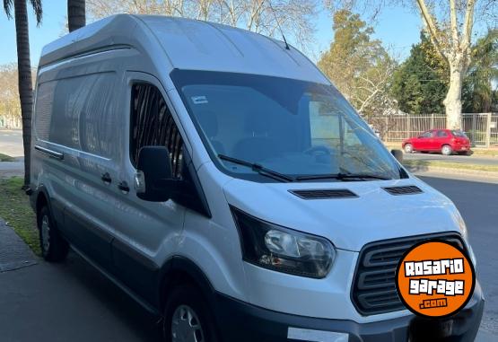 Utilitarios - Ford Transit 2017 Diesel 290000Km - En Venta
