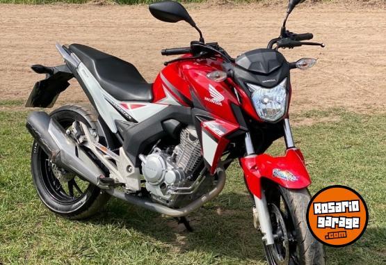 Motos - Honda Cb 250 2019 Nafta 15000Km - En Venta