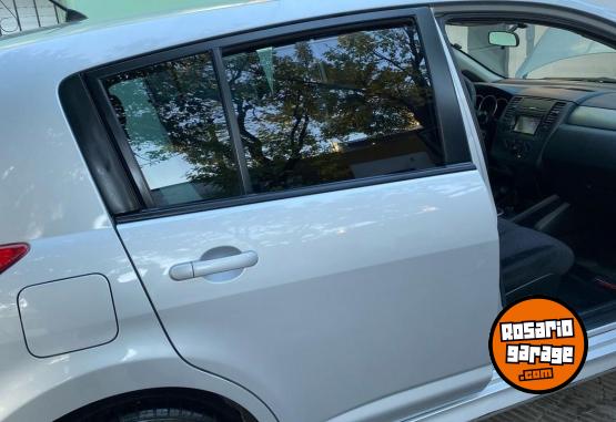 Autos - Nissan Tiida Acenta 2010 Nafta 195000Km - En Venta