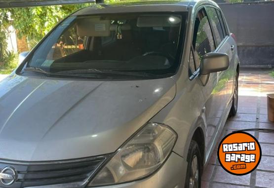 Autos - Nissan Tiida Acenta 2010 Nafta 195000Km - En Venta