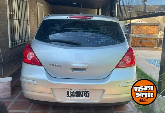 Autos - Nissan Tiida Acenta 2010 Nafta 195000Km - En Venta