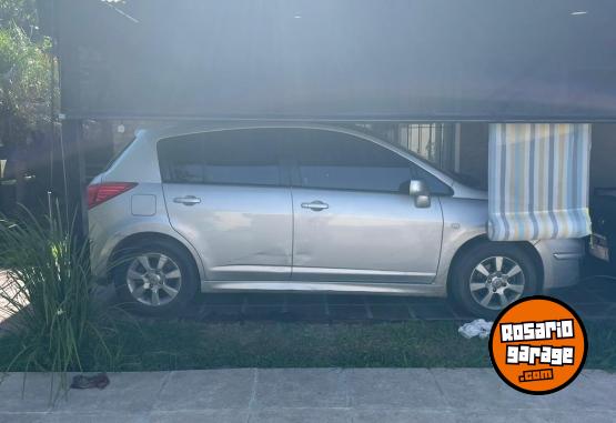 Autos - Nissan Tiida Acenta 2010 Nafta 195000Km - En Venta