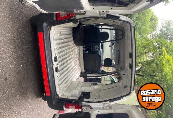Utilitarios - Peugeot Partner 2016 Nafta 117000Km - En Venta