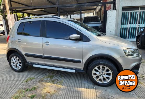 Autos - Volkswagen Fox Crossfox highline 1.6 2012 Nafta 157000Km - En Venta