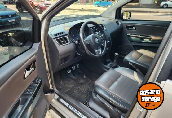 Autos - Volkswagen Fox Crossfox highline 1.6 2012 Nafta 157000Km - En Venta