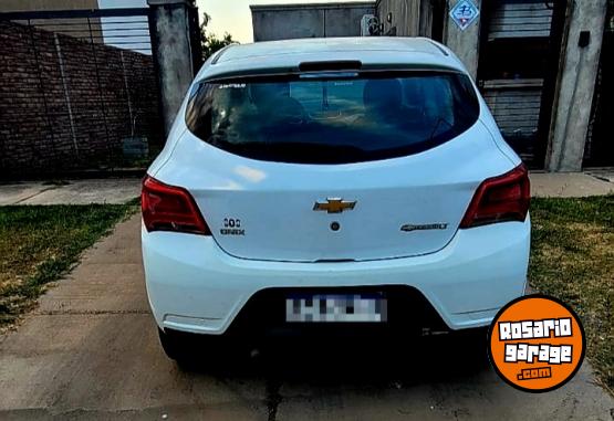 Autos - Chevrolet Onix LT 2017 Nafta 180000Km - En Venta