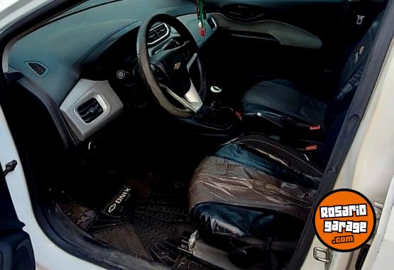 Autos - Chevrolet Onix LT 2017 Nafta 180000Km - En Venta