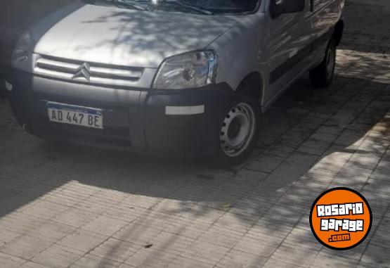 Utilitarios - Citroen Berlingo Business 1.6 2019 GNC 160000Km - En Venta