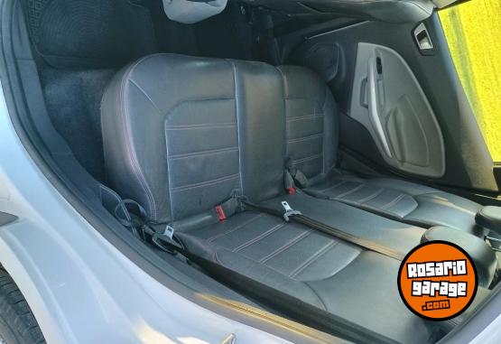 Camionetas - Ford Ecosport titanium 2.0 2015 Nafta 123000Km - En Venta