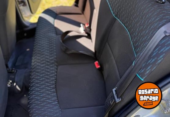 Autos - Renault Clio confort pack plus 2015 Nafta 81000Km - En Venta