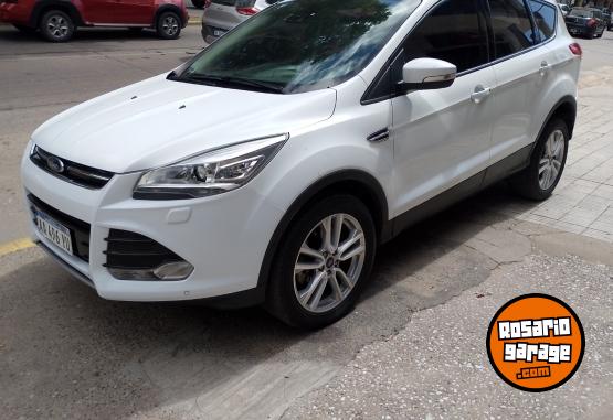 Camionetas - Ford Kuga 2.0 4x4 titanium 2016 Nafta 100000Km - En Venta