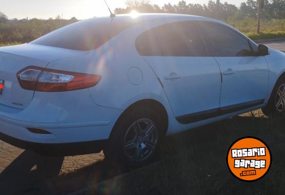 Autos - Renault Fluence confort 1.6 2012 Nafta 145000Km - En Venta
