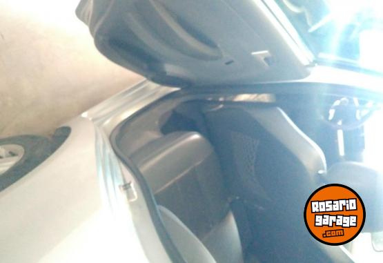 Autos - Volkswagen SURAN 2007 Nafta 150000Km - En Venta