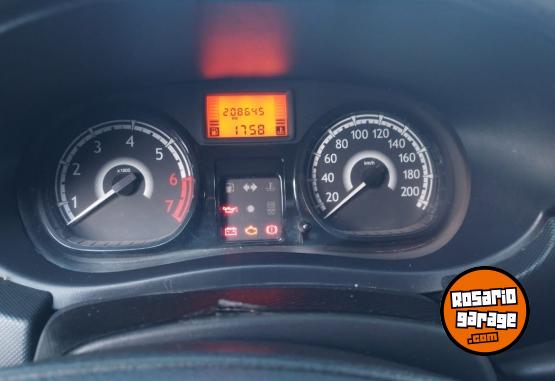 Autos - Renault sandero pack plus 1.6 V8 2012 GNC 202000Km - En Venta