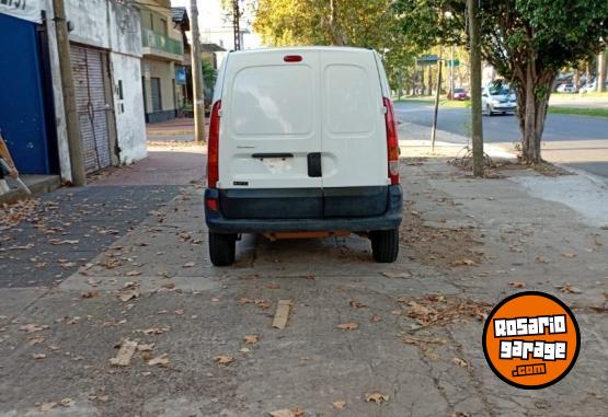 Utilitarios - Renault Kangoo authentique 2014 GNC 240000Km - En Venta
