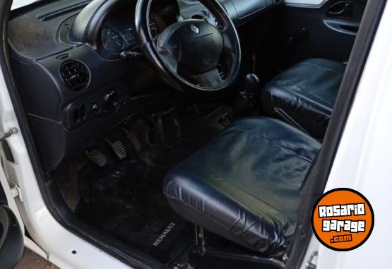 Utilitarios - Renault Kangoo authentique 2014 GNC 240000Km - En Venta