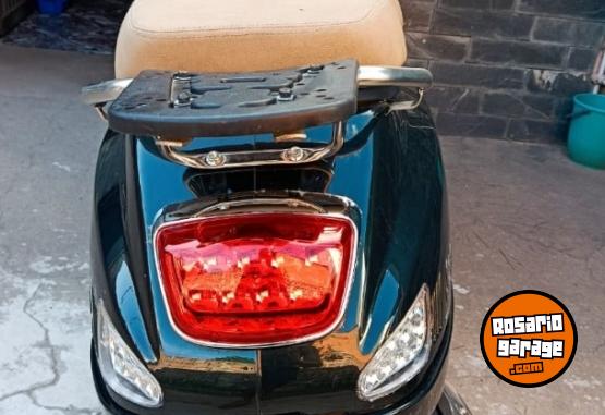 Motos - Motomel Strato Euro 150 2024 Nafta 3400Km - En Venta