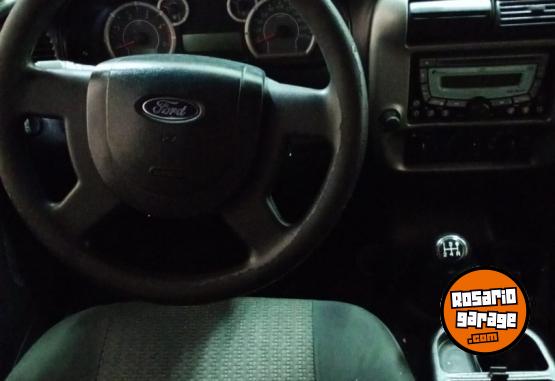Camionetas - Ford Ranger XLT 4x2 TDI 2012 Diesel 260000Km - En Venta