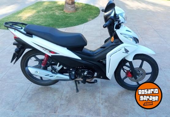 Motos - Honda Wave full 2023 Nafta 47000Km - En Venta
