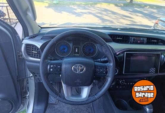 Camionetas - Toyota Hilux 2018 Diesel 153000Km - En Venta