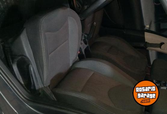 Autos - Peugeot 408 allure nav. 2016 GNC 140000Km - En Venta