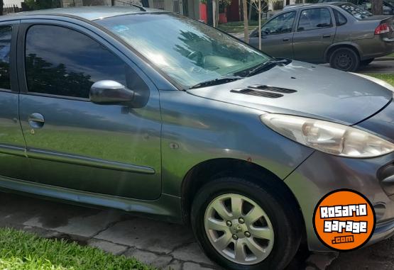 Autos - Peugeot 207 2009 Nafta 186000Km - En Venta