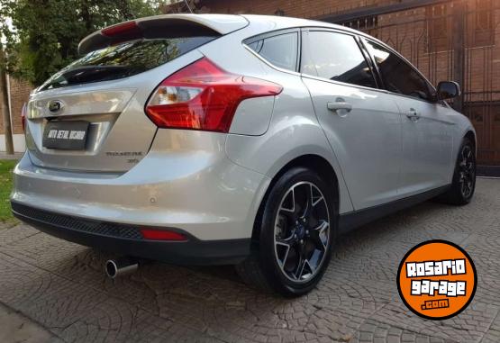 Autos - Ford FOCUS TITANIUM MT 2.0 5P 2013 Nafta 230000Km - En Venta