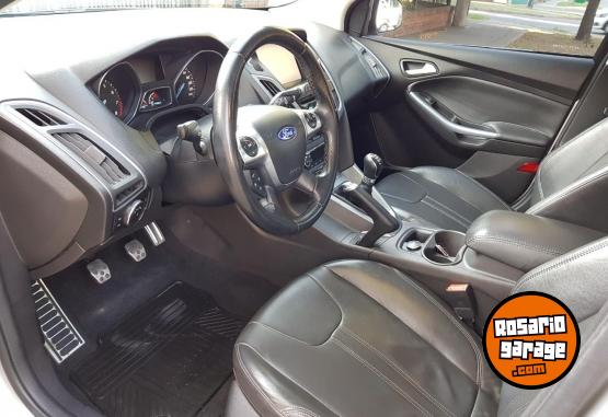 Autos - Ford FOCUS TITANIUM MT 2.0 5P 2013 Nafta 230000Km - En Venta