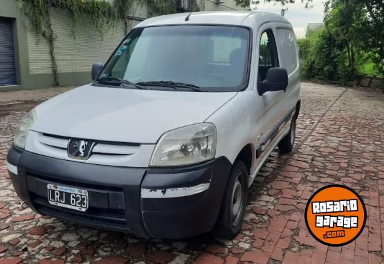 Utilitarios - Peugeot partner 1.6 HDI 2012 Diesel 195000Km - En Venta