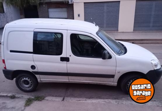 Utilitarios - Citroen Berlingo 2019 Nafta 150000Km - En Venta