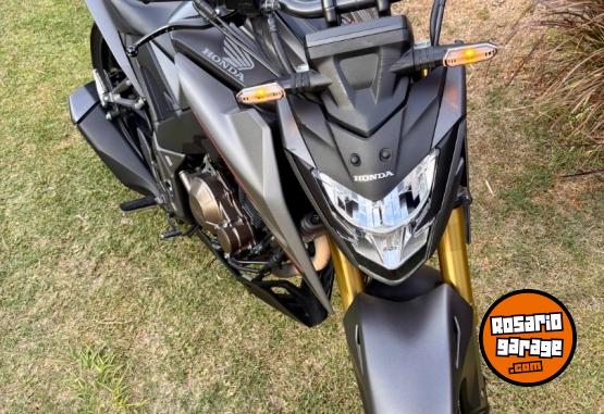 Motos - Honda CB 300 2024 Nafta 10000Km - En Venta