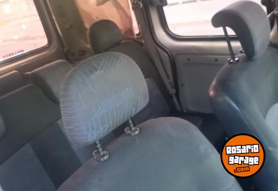 Utilitarios - Renault Kangoo 2009 Diesel 260000Km - En Venta