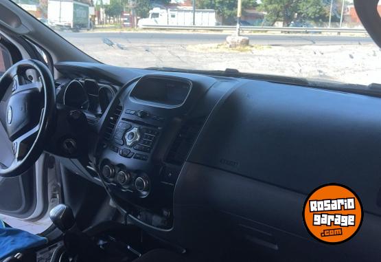 Camionetas - Ford RANGER XLT 2018 GNC 130000Km - En Venta