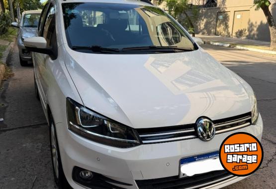 Autos - Volkswagen Suran highline 2019 GNC 125000Km - En Venta